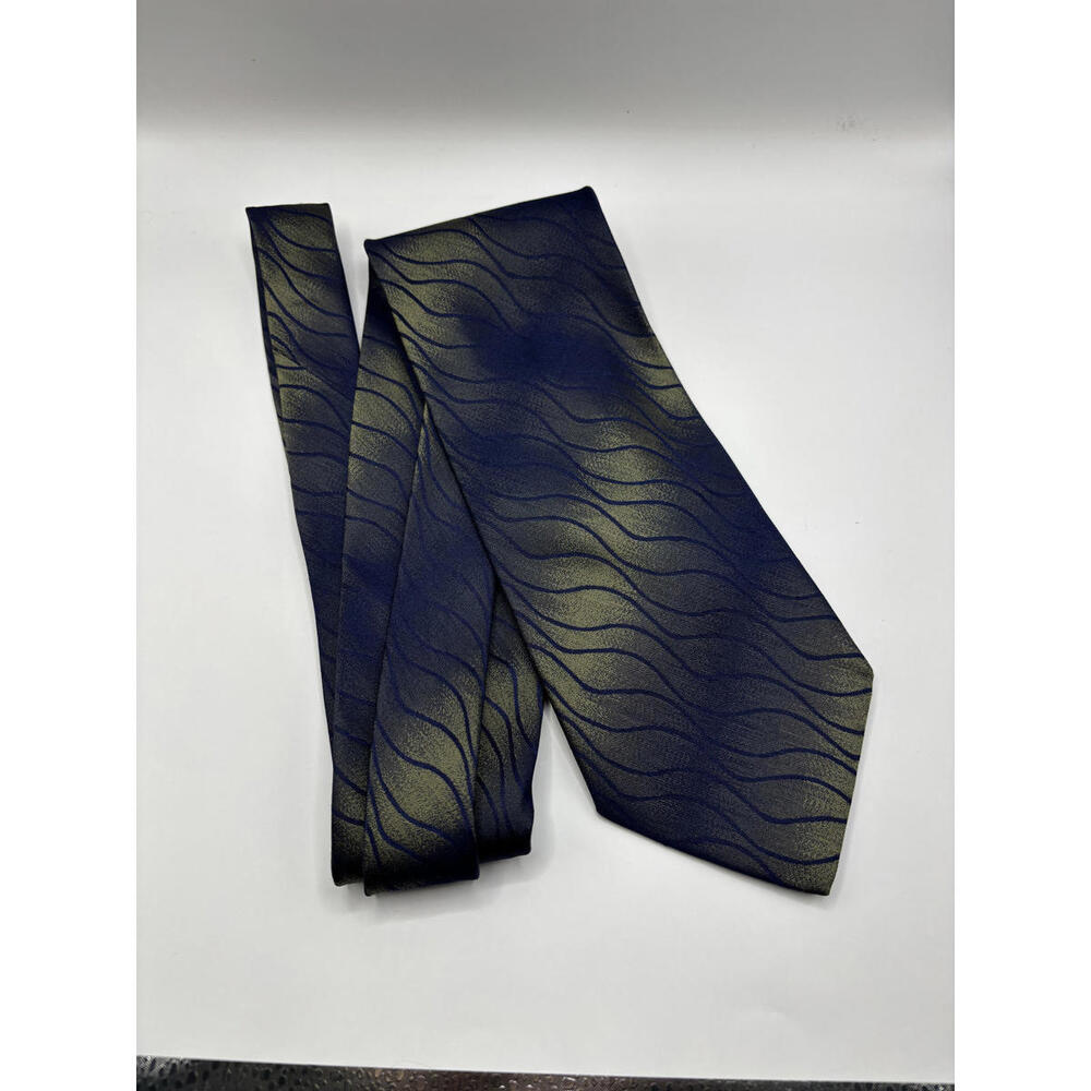 Park Lane Men's Traditional Silk Tie with Wave Pattern Made in Italy